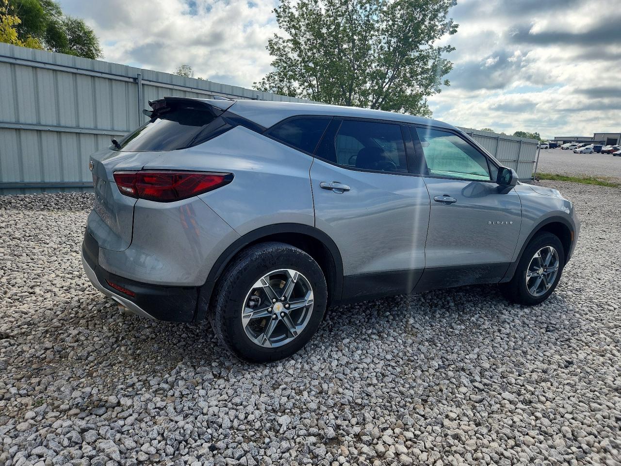 2025 CHEVROLET BLAZER 2LT — снимка 3