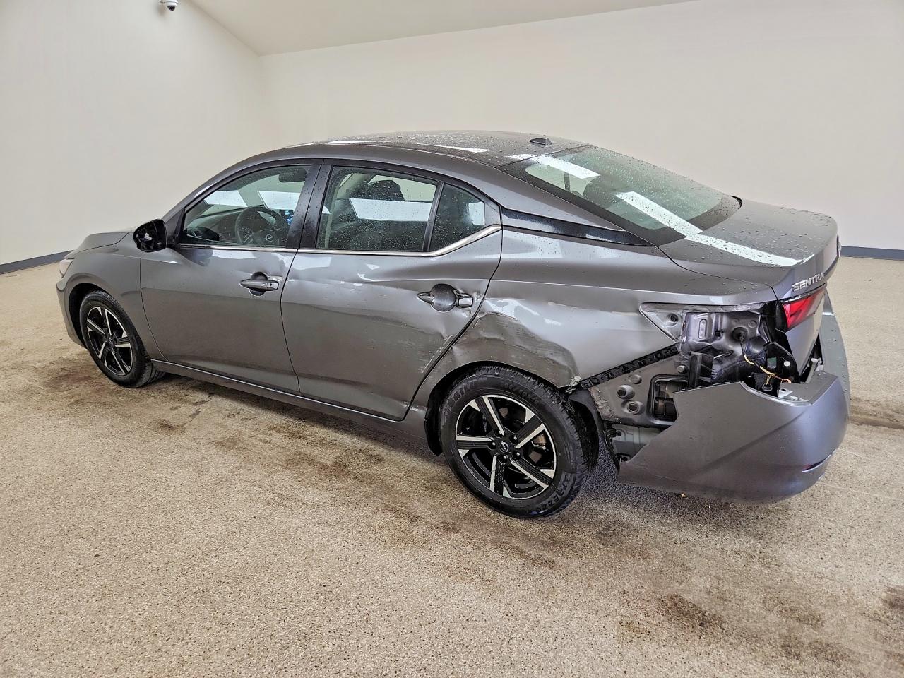 2025 NISSAN SENTRA SV — снимка 2