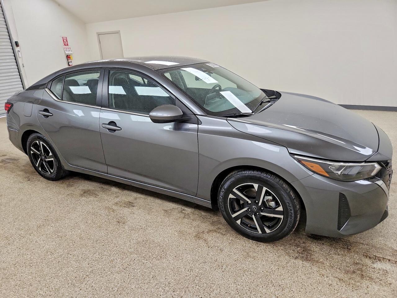 2025 NISSAN SENTRA SV — снимка 4