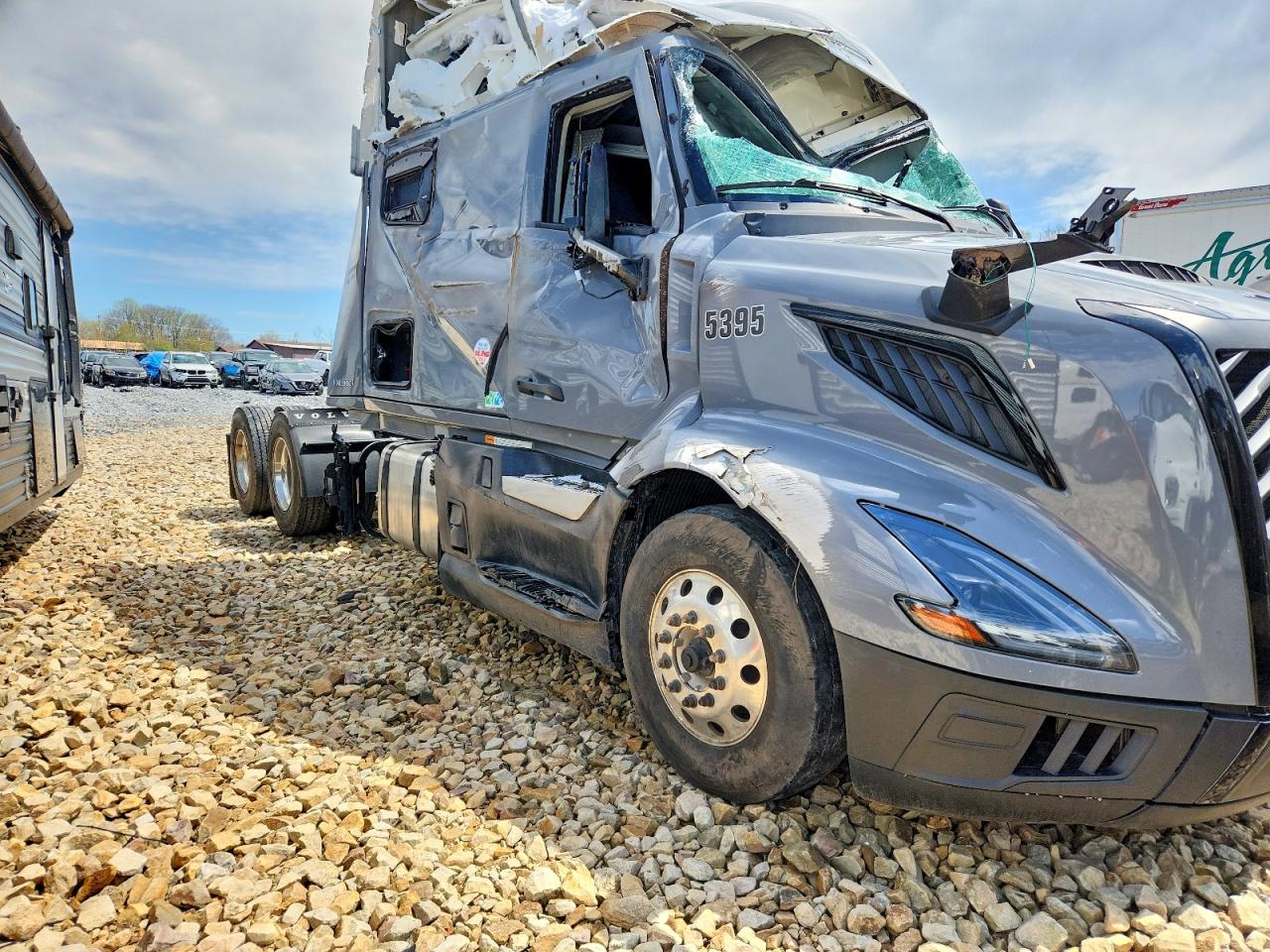 2026 VOLVO VNL