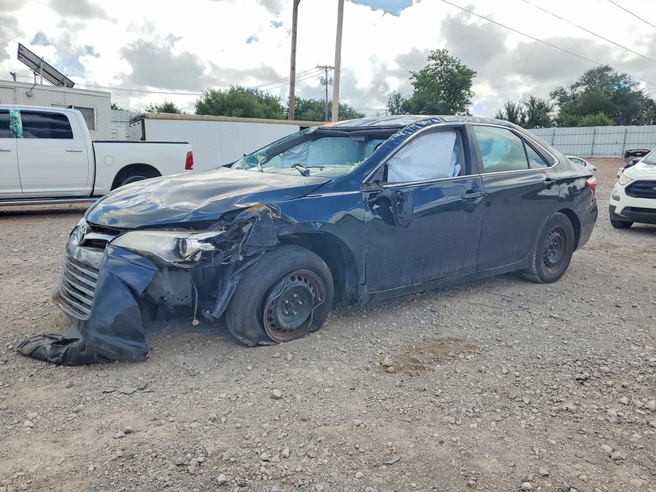 2017 TOYOTA CAMRY LE