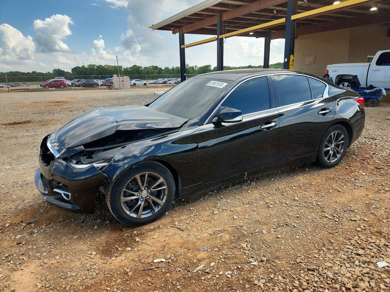 2015 INFINITI Q50 BASE
