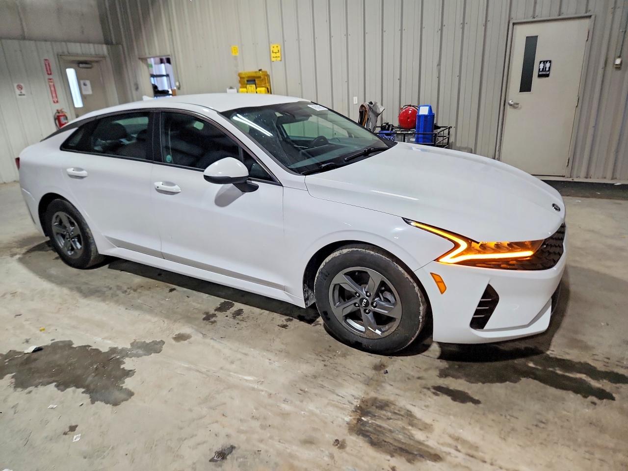 2021 KIA K5 LXS — снимка 4