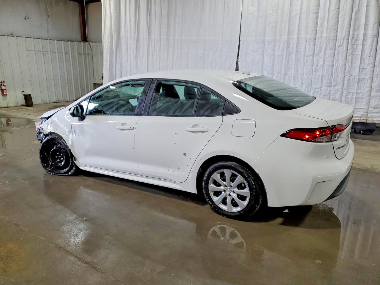 2026 TOYOTA COROLLA LE — снимка 2