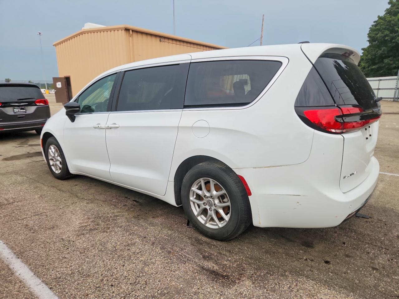 2025 CHRYSLER PACIFICA SELECT — снимка 2