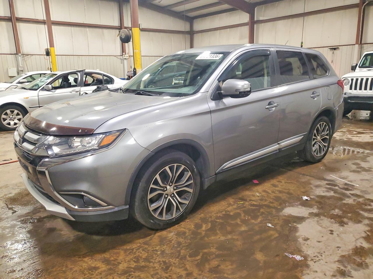 2016 MITSUBISHI OUTLANDER SE