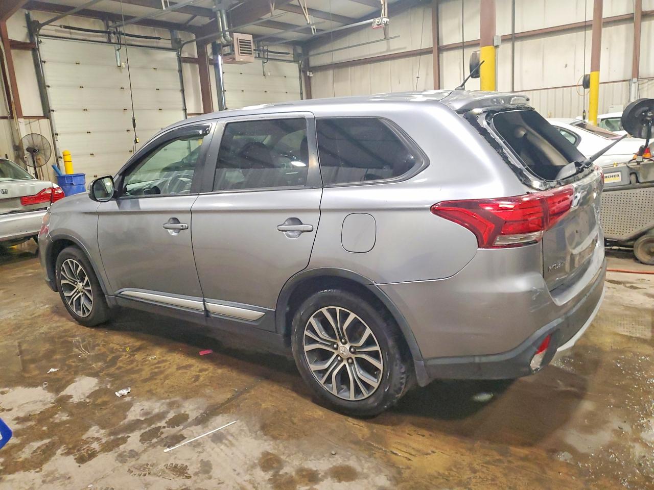 2016 MITSUBISHI OUTLANDER SE — снимка 2