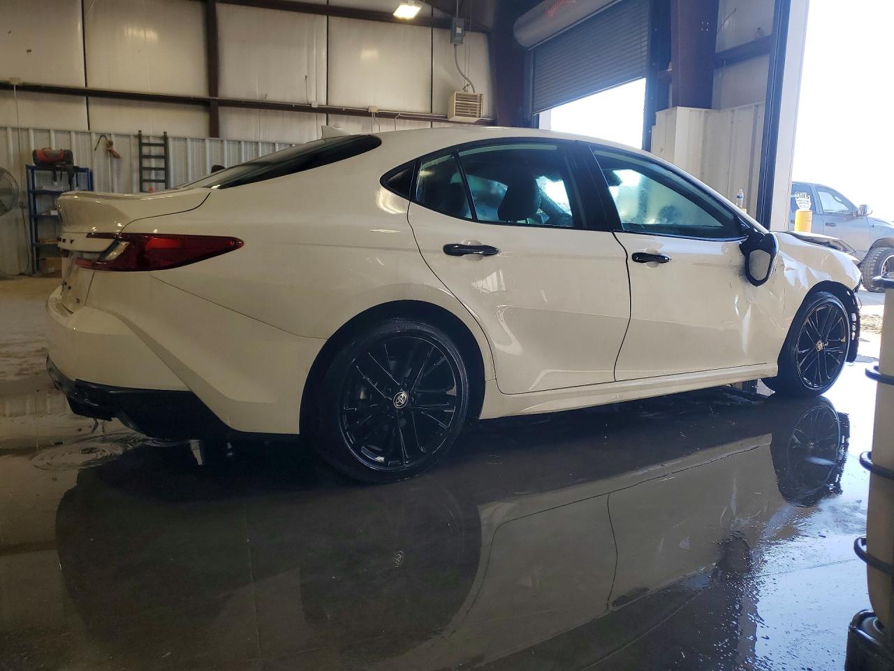 2025 TOYOTA CAMRY SE — снимка 3