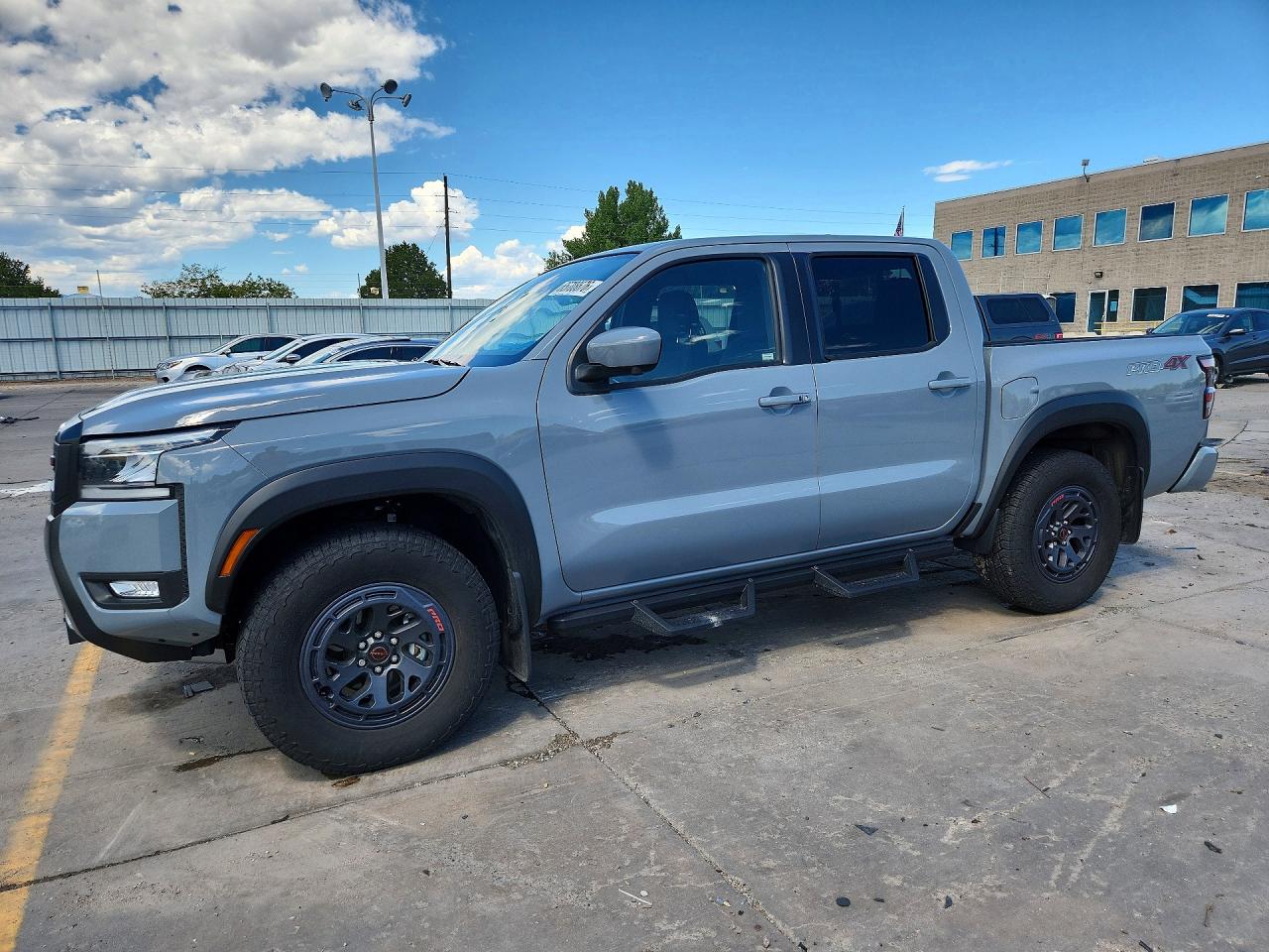 2025 NISSAN FRONTIER PRO-4X