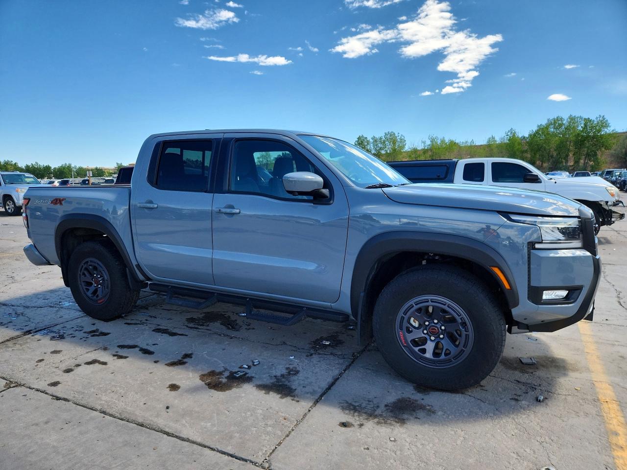 2025 NISSAN FRONTIER PRO-4X — снимка 4