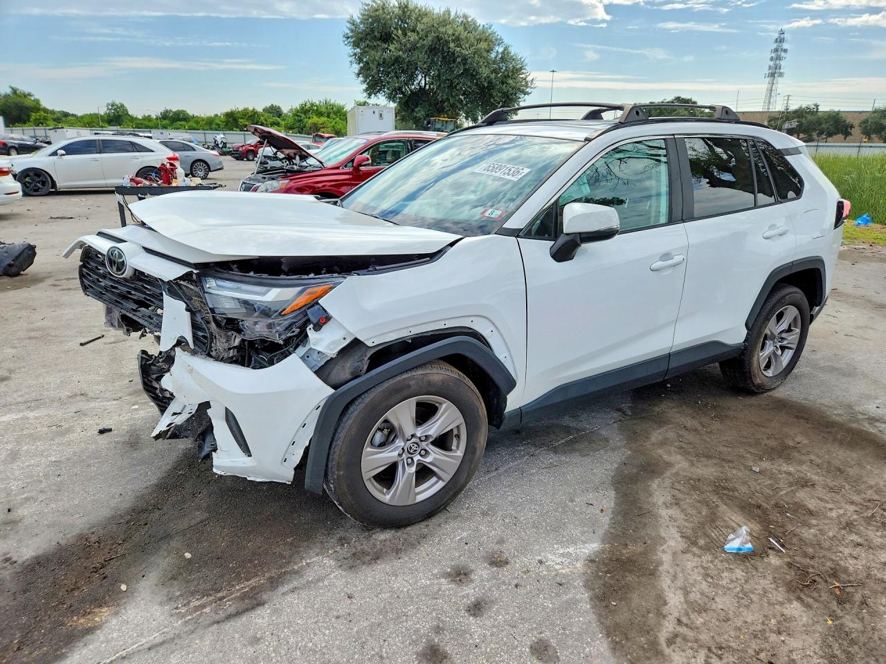 2024 TOYOTA RAV4 XLE