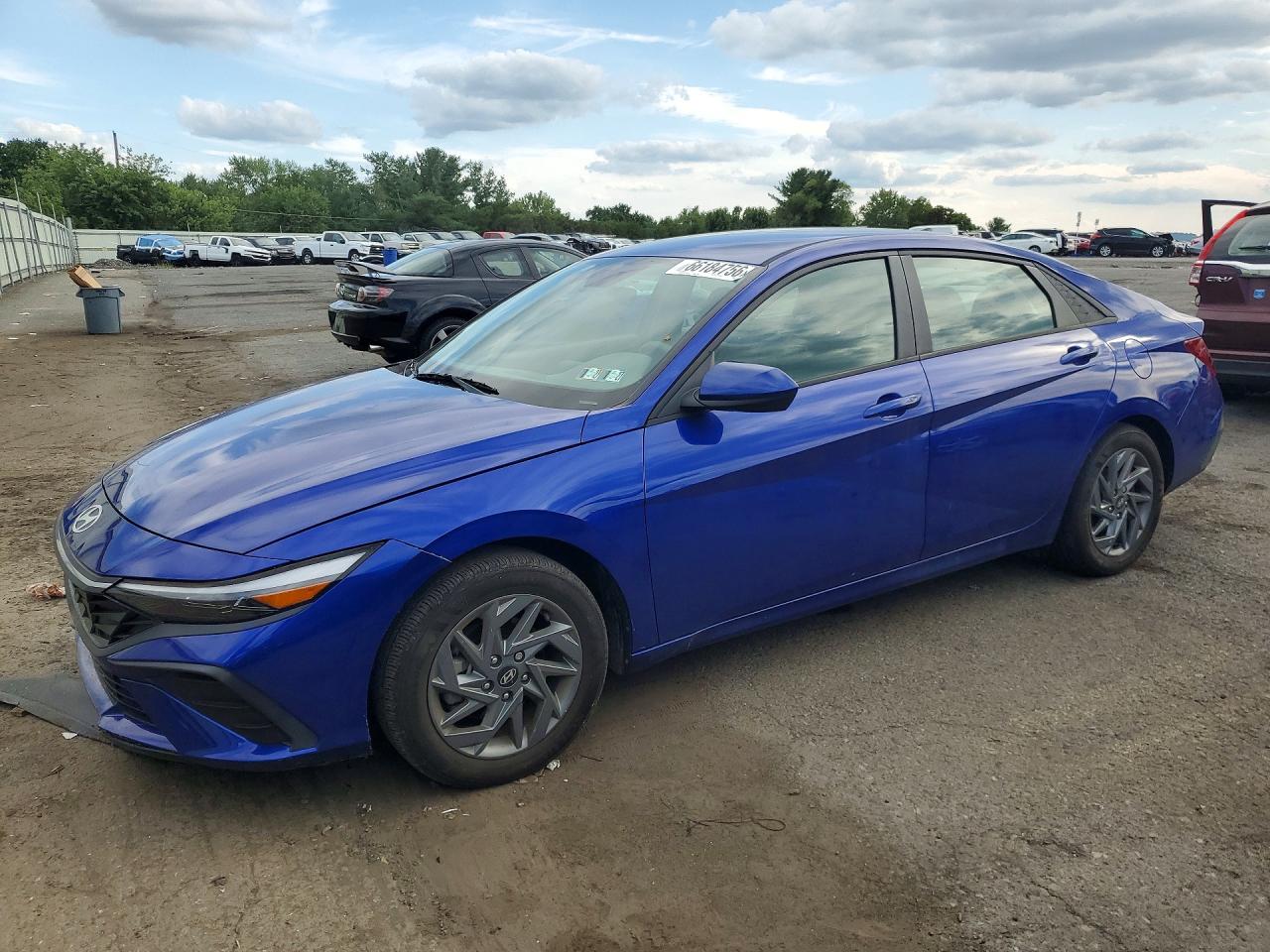 2024 HYUNDAI ELANTRA BLUE