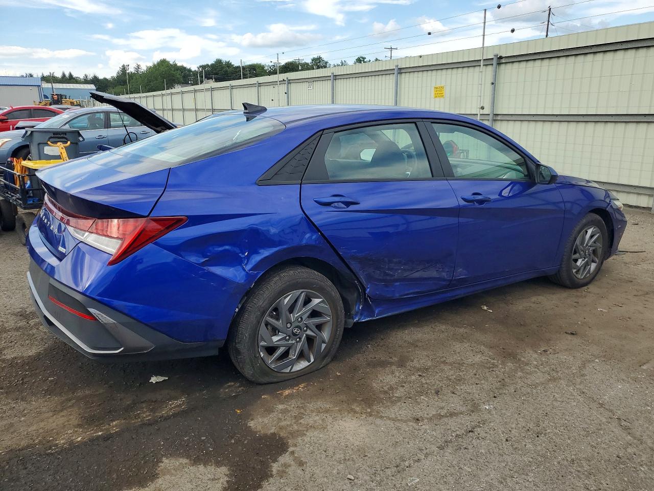 2024 HYUNDAI ELANTRA BLUE — снимка 3