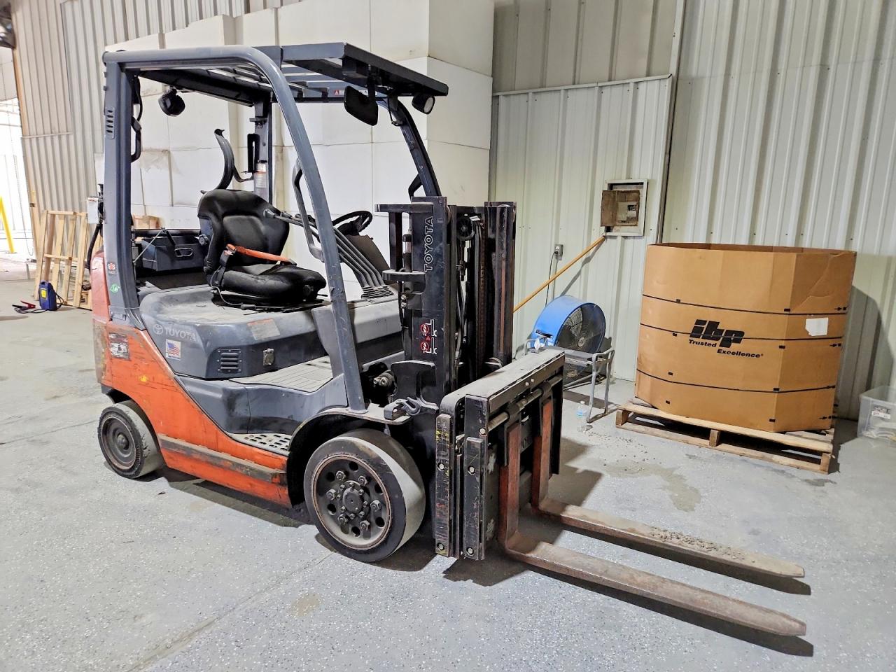 2017 TOYOTA 7FDKU40 FORKLIFT
