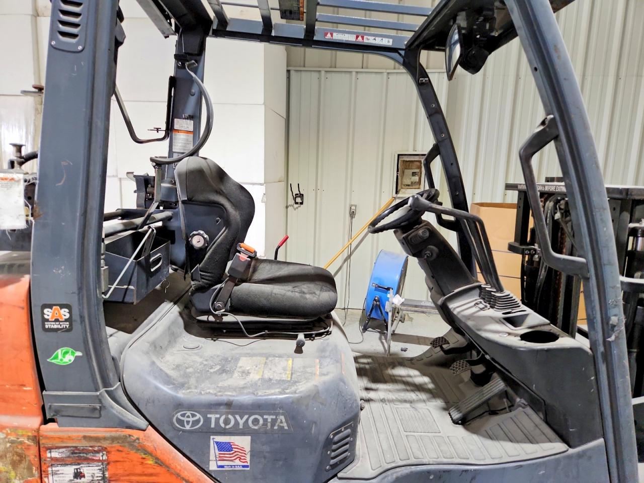 2017 TOYOTA 7FDKU40 FORKLIFT — снимка 5