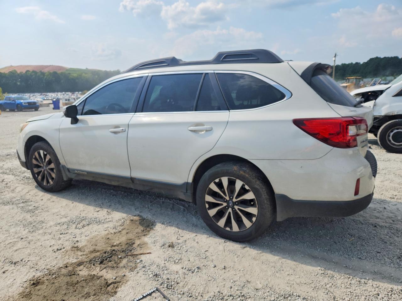 2015 SUBARU OUTBACK 2.5I LIMITED — снимка 2