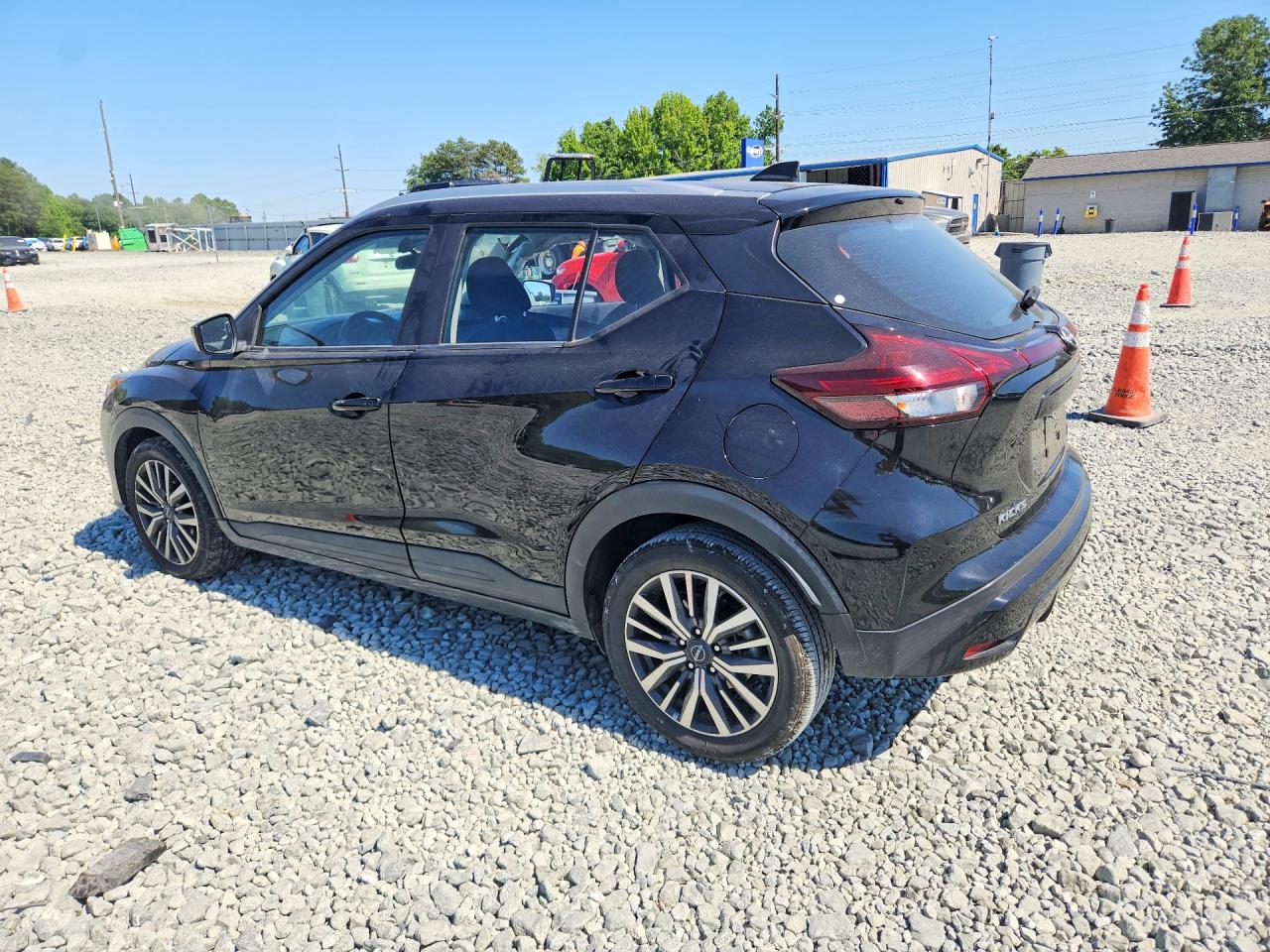 2024 NISSAN KICKS SV — снимка 2