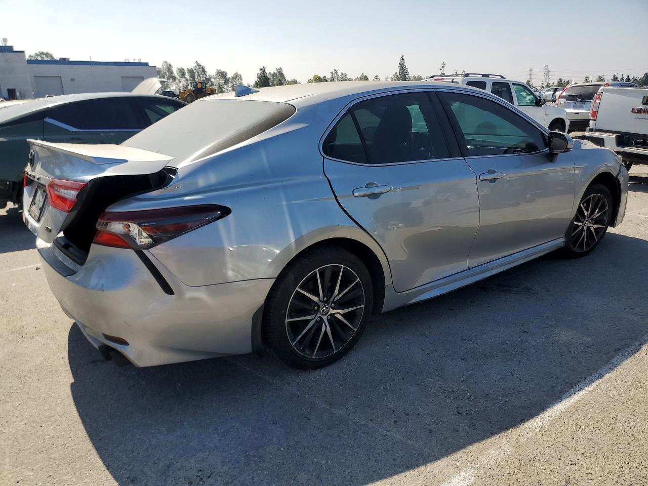 2023 TOYOTA CAMRY SE — снимка 3