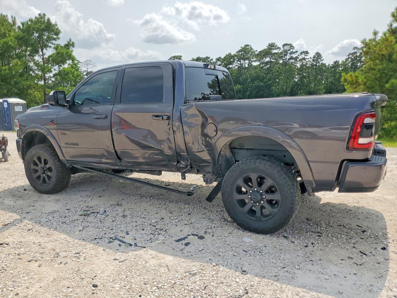 2022 RAM 2500 LARAMIE — снимка 2