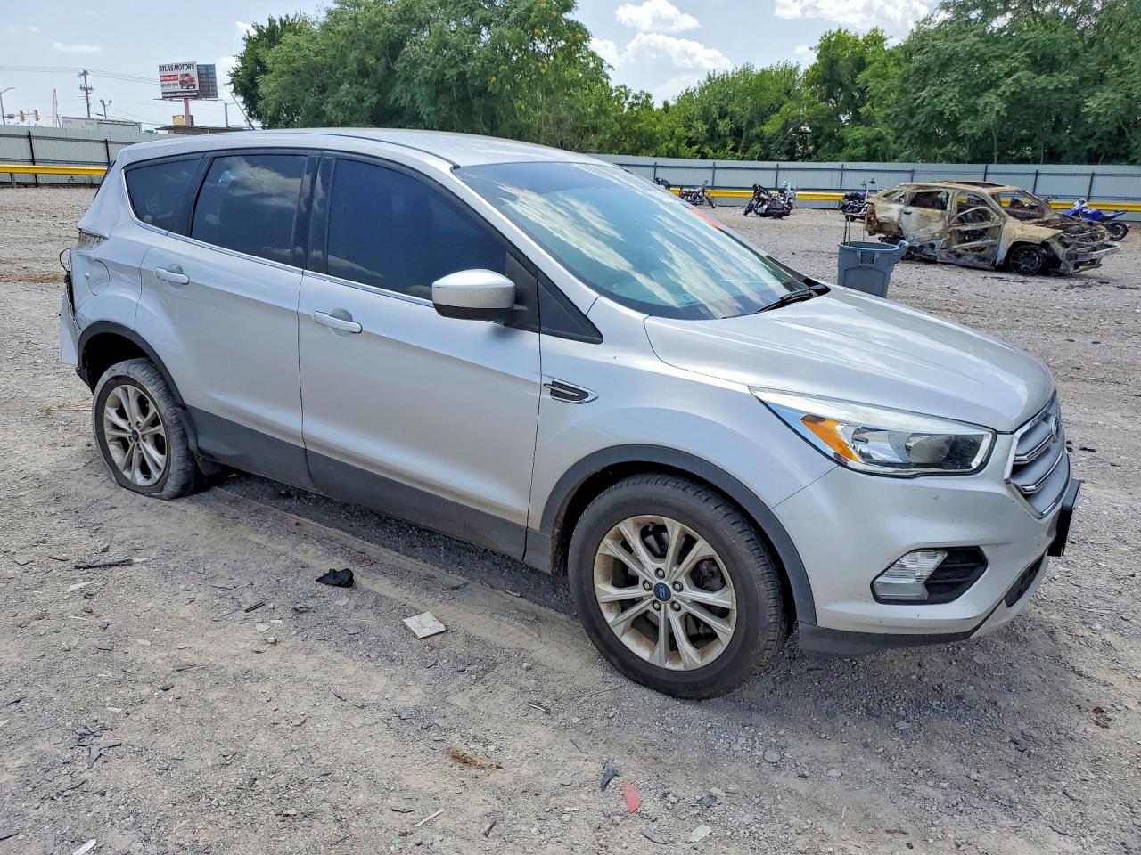 2017 FORD ESCAPE SE — снимка 4