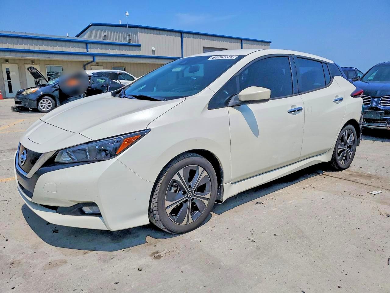 2022 NISSAN LEAF SV