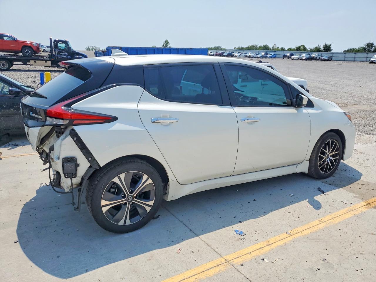2022 NISSAN LEAF SV — снимка 3