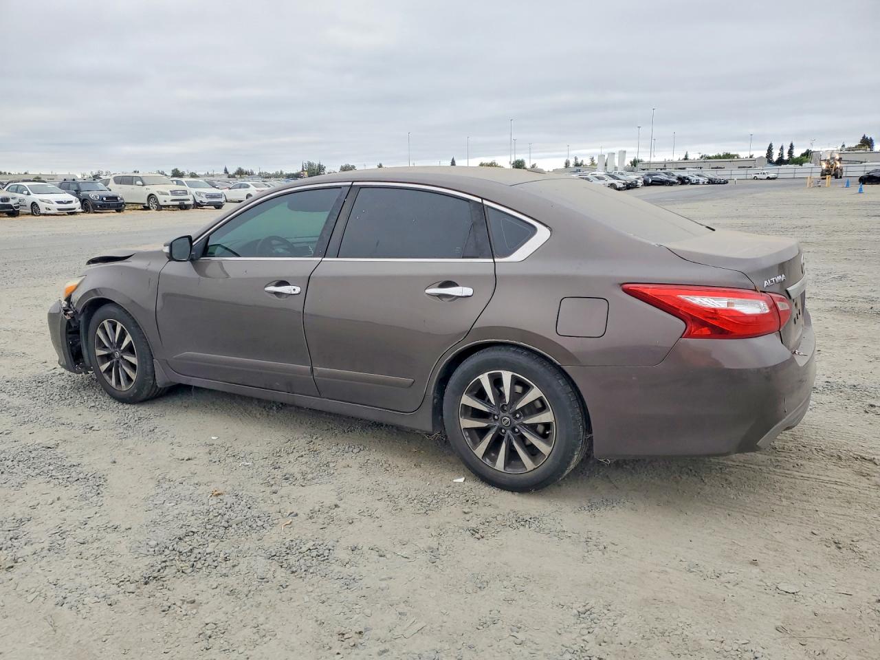 2016 NISSAN ALTIMA 2.5 SV — снимка 2