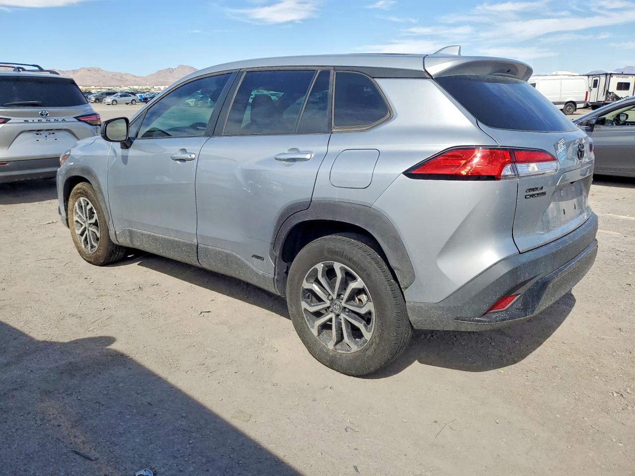2024 TOYOTA COROLLA CROSS HYBRID S — снимка 2