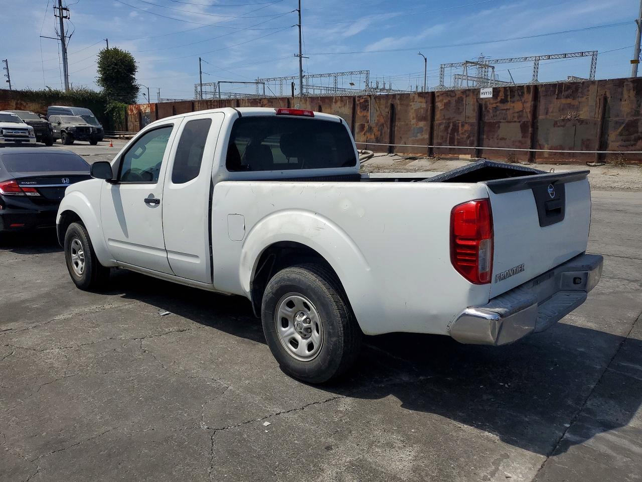 2015 NISSAN FRONTIER S — снимка 2