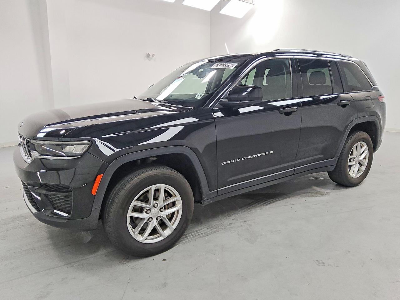 2023 JEEP GRAND CHEROKEE LAREDO