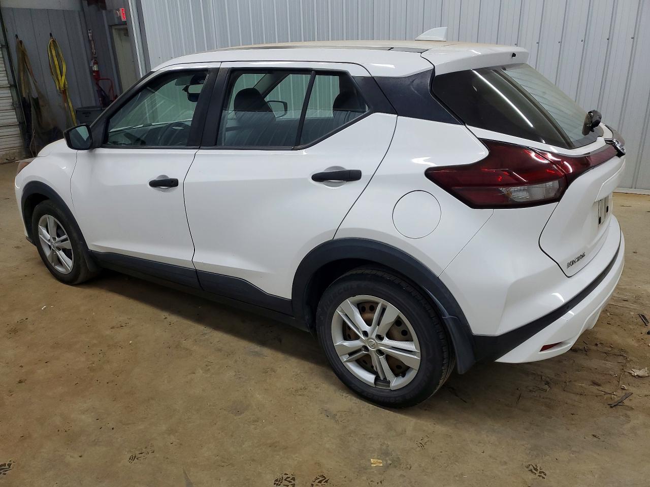 2021 NISSAN KICKS S — снимка 2