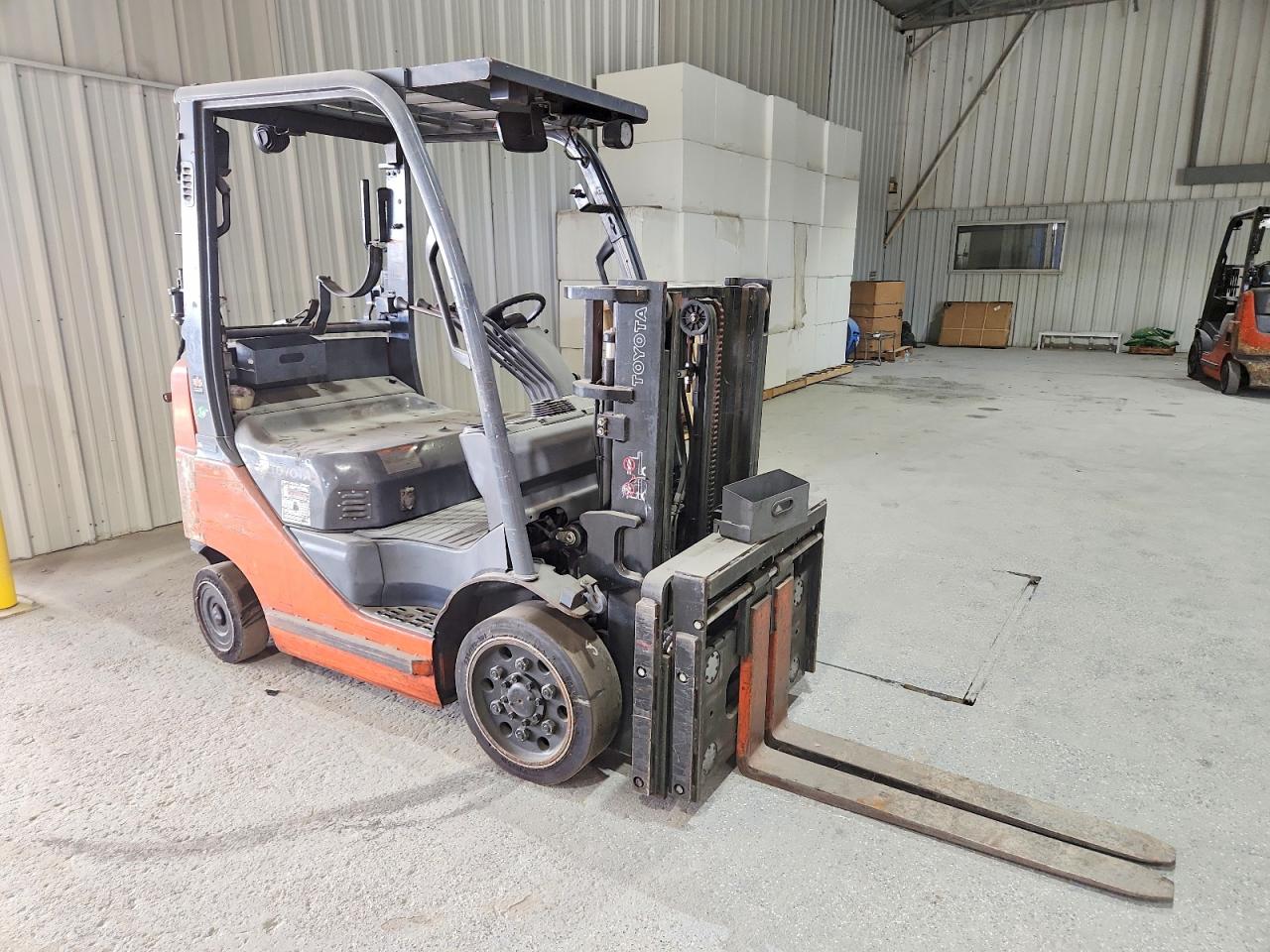 2017 TOYOTA 7FDKU40 FORKLIFT