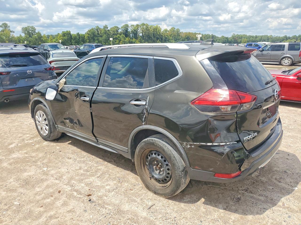 2017 NISSAN ROGUE SV — снимка 2
