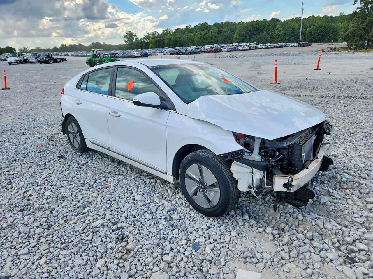 2022 HYUNDAI IONIQ SE — photo 4
