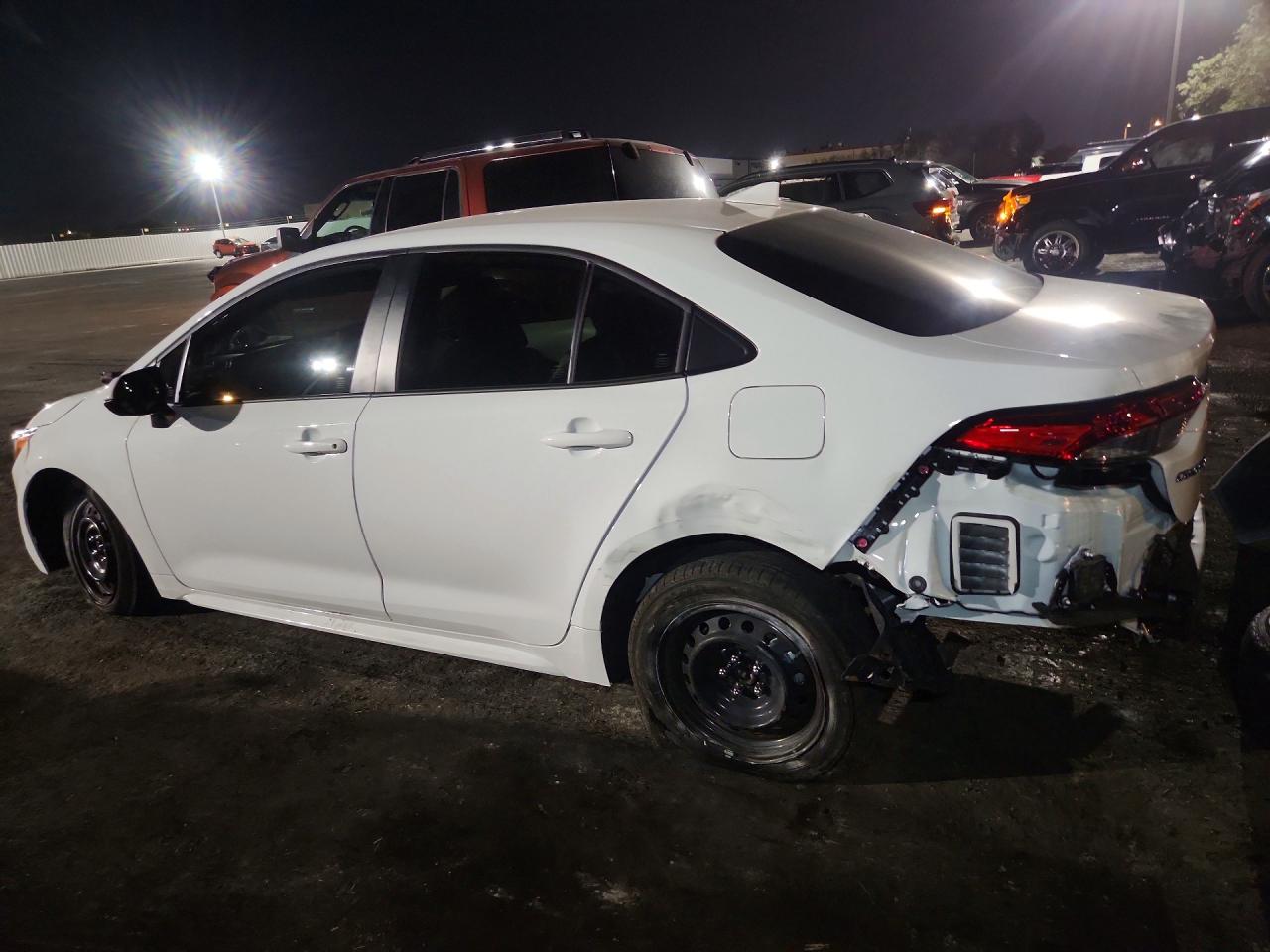 2026 TOYOTA COROLLA LE — снимка 2