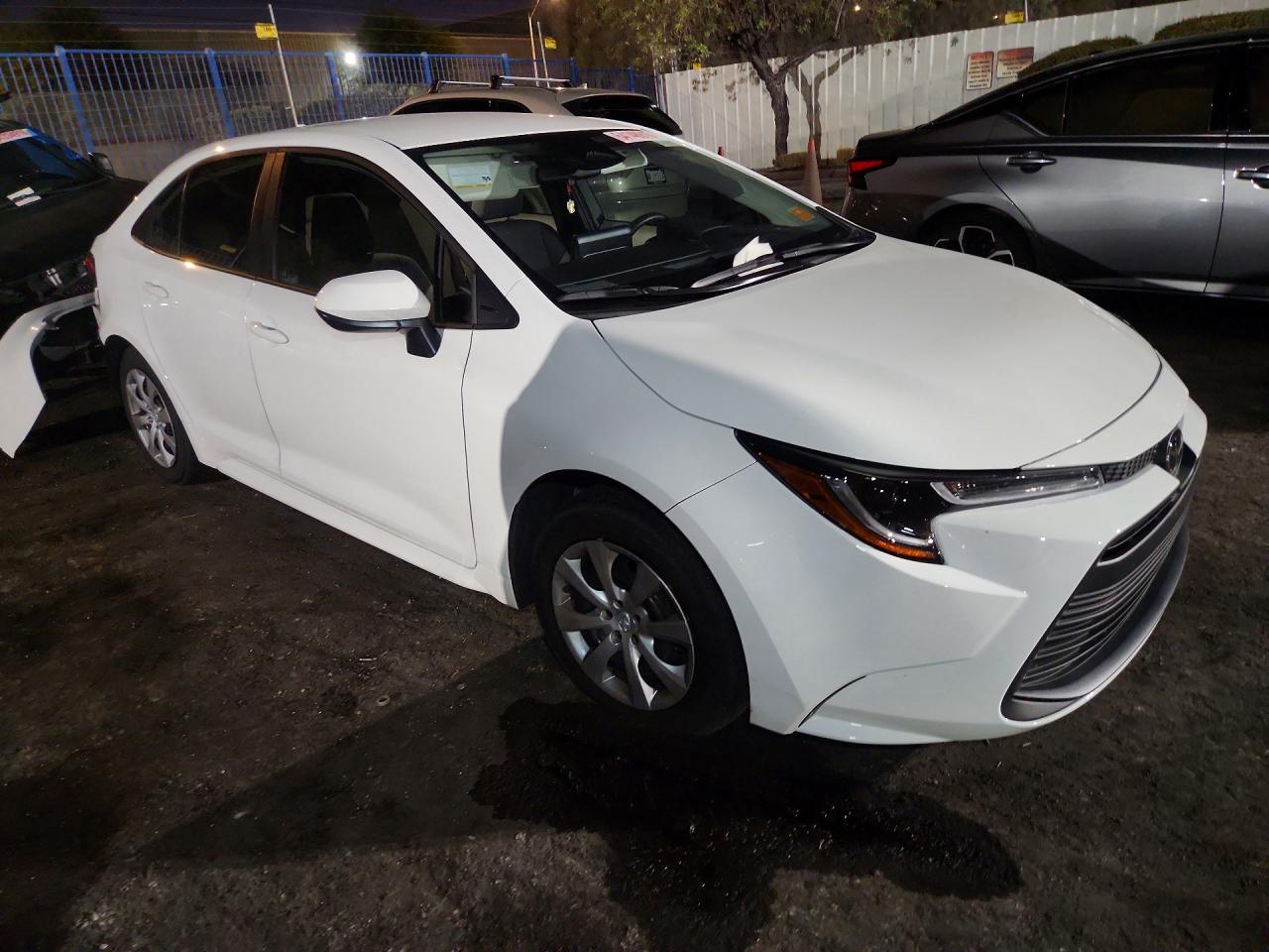 2026 TOYOTA COROLLA LE — снимка 4