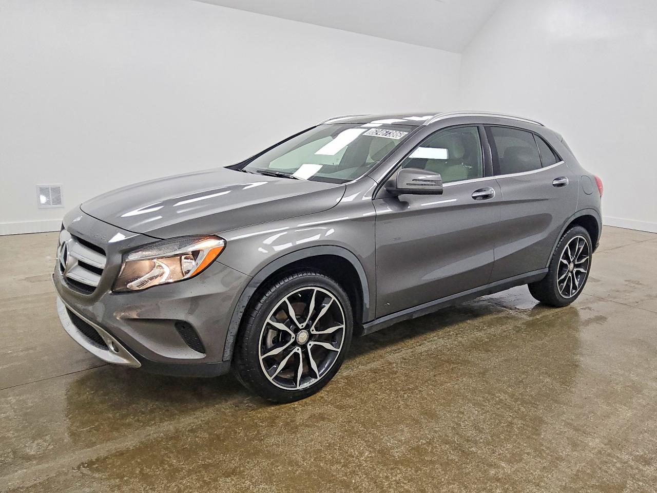 2016 MERCEDES-BENZ GLA 250