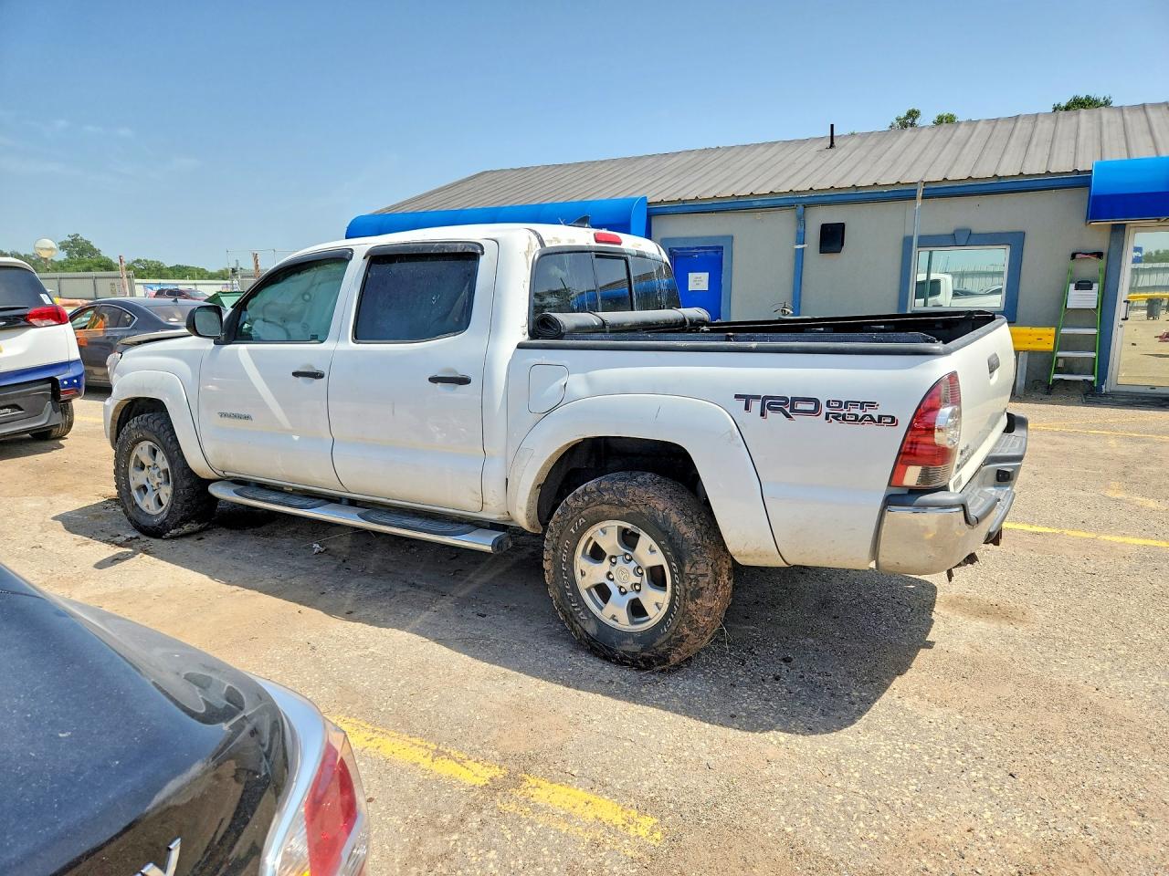 2015 TOYOTA TACOMA V6 — снимка 2
