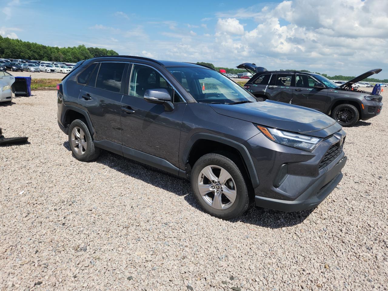 2022 TOYOTA RAV4 XLE — снимка 4