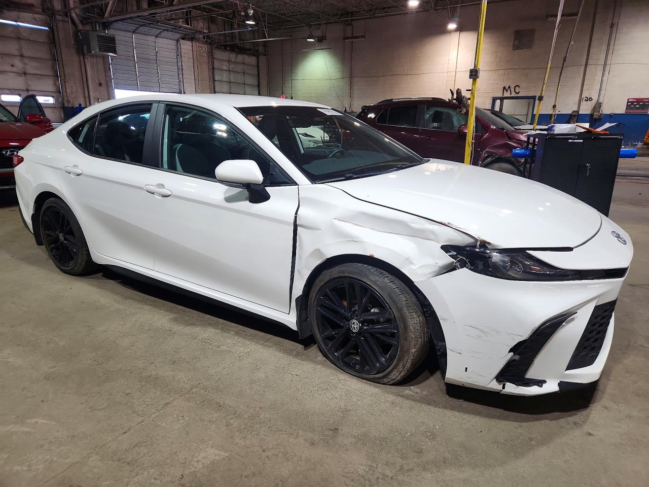 2025 TOYOTA CAMRY SE — снимка 4