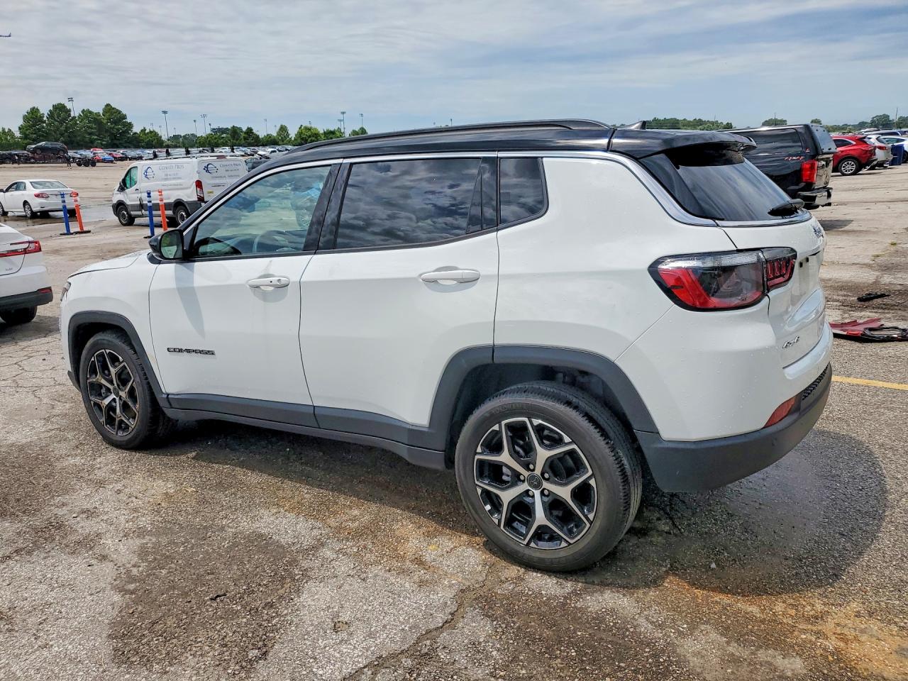 2025 JEEP COMPASS LIMITED — снимка 2