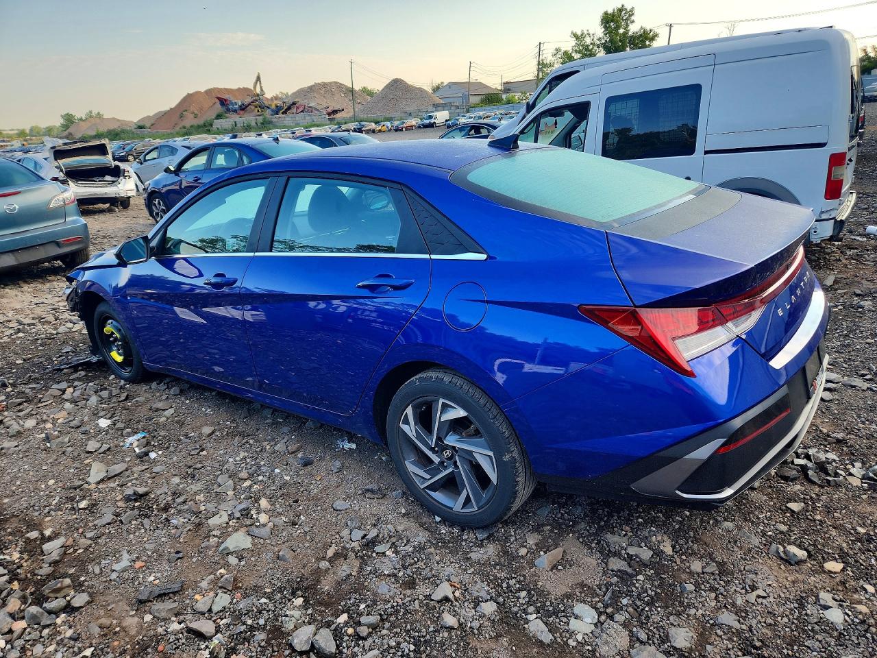 2025 HYUNDAI ELANTRA SEL — снимка 2