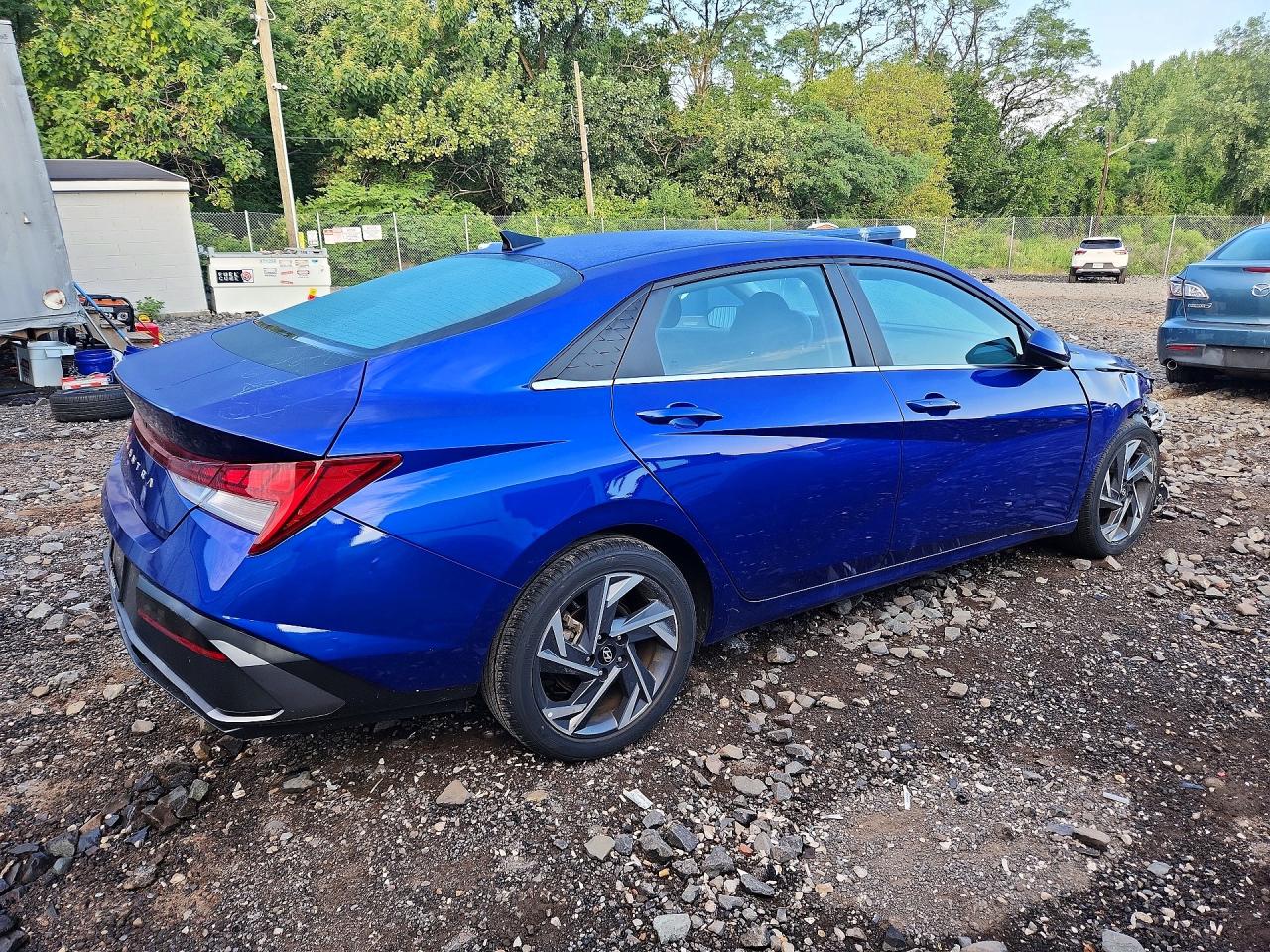 2025 HYUNDAI ELANTRA SEL — снимка 3