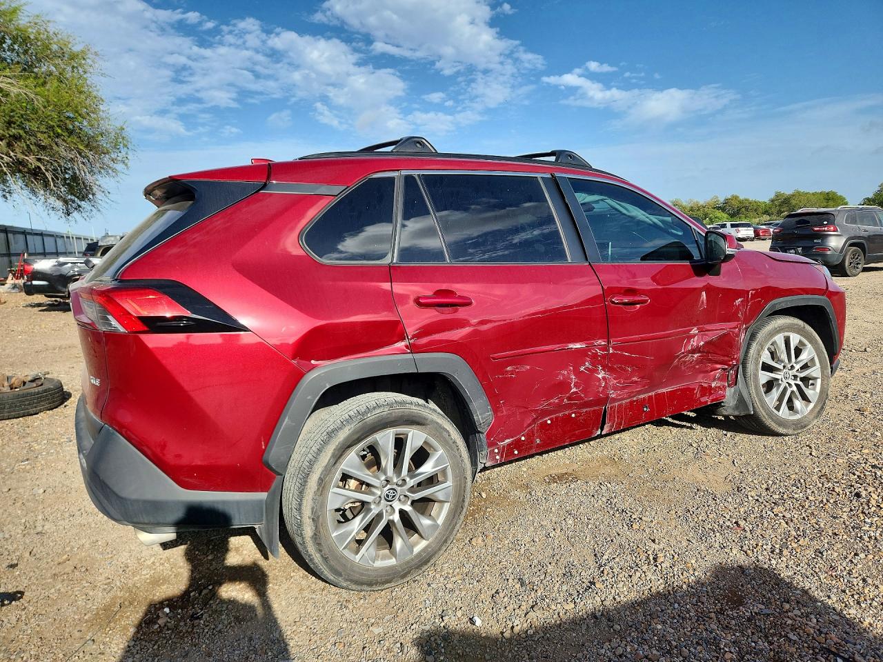 2024 TOYOTA RAV4 XLE PREMIUM — снимка 3