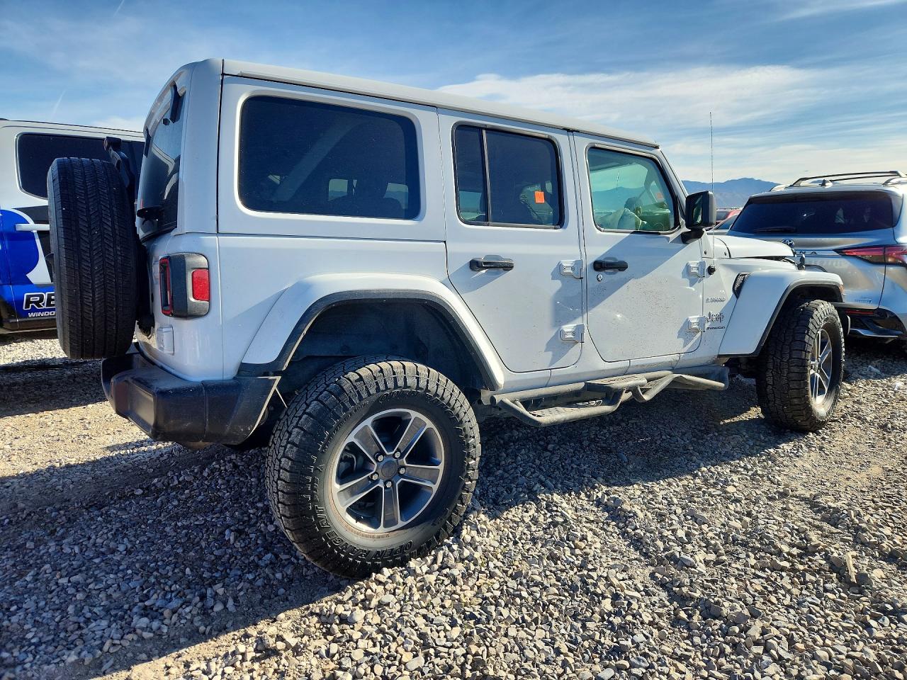 2023 JEEP WRANGLER SAHARA — снимка 3