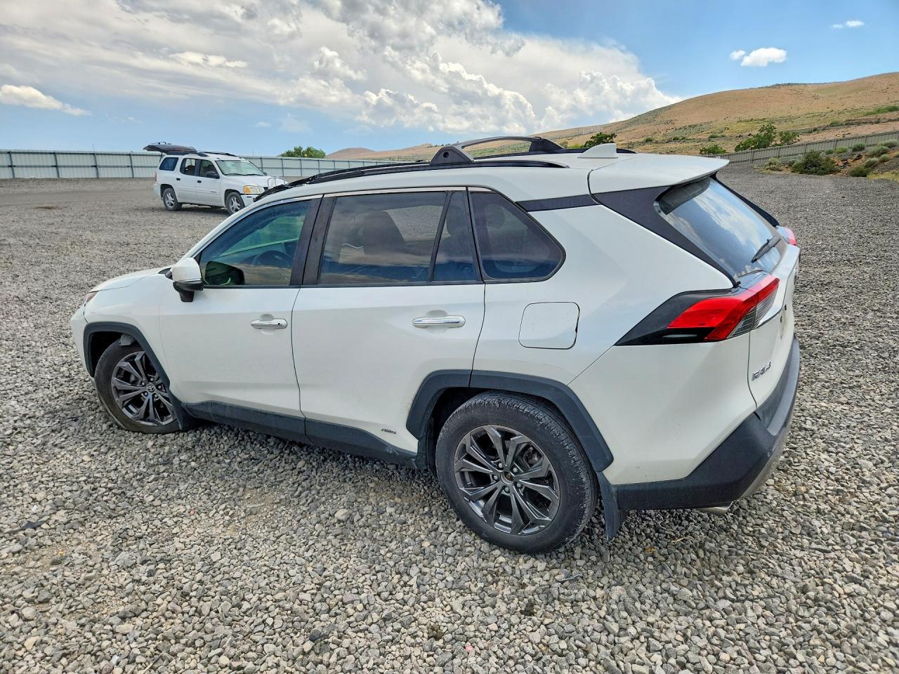 2022 TOYOTA RAV4 LIMITED — снимка 2