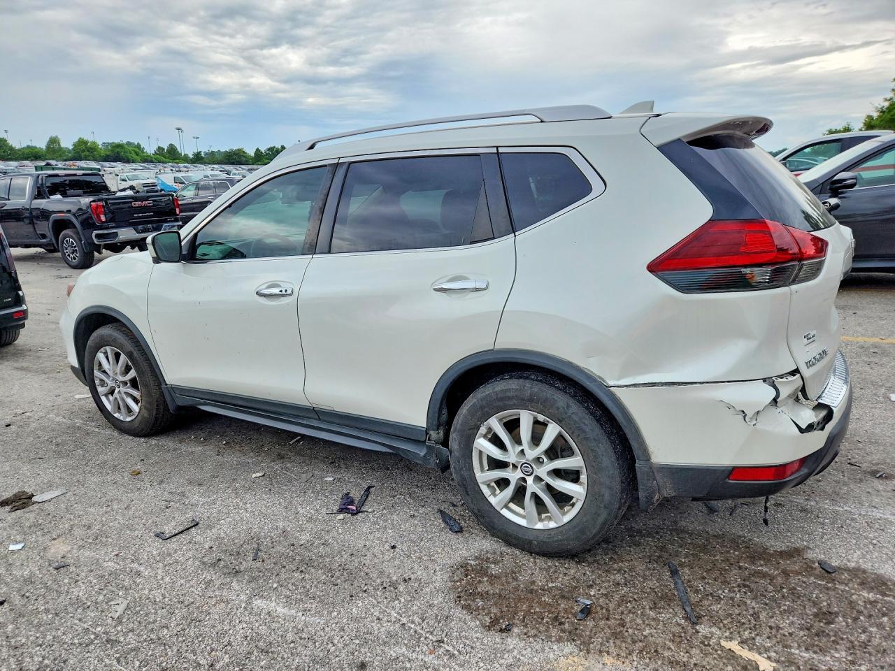 2018 NISSAN ROGUE SV — снимка 2