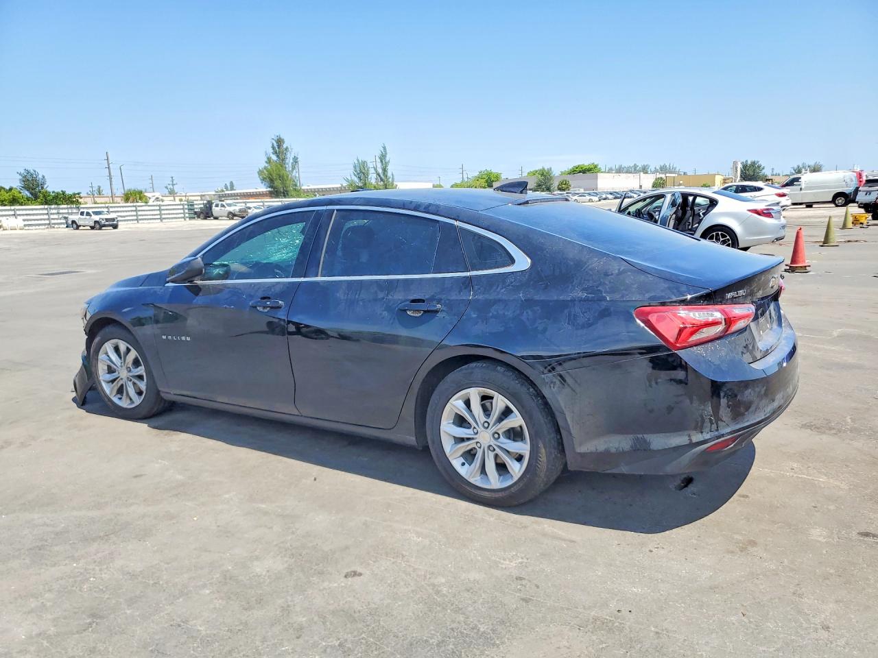 2022 CHEVROLET MALIBU LT — снимка 2