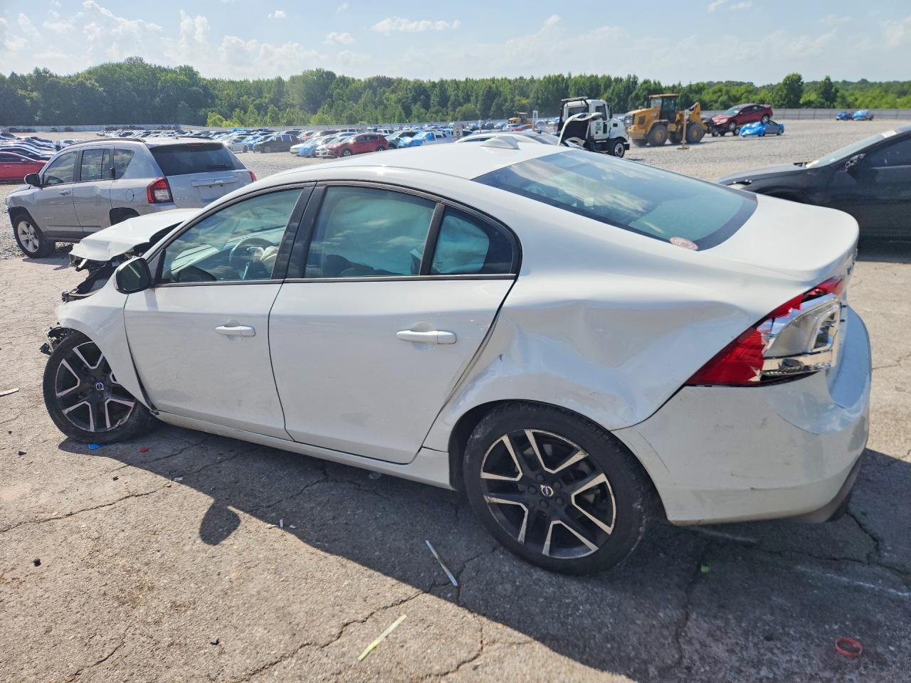 2017 VOLVO S60 — снимка 2