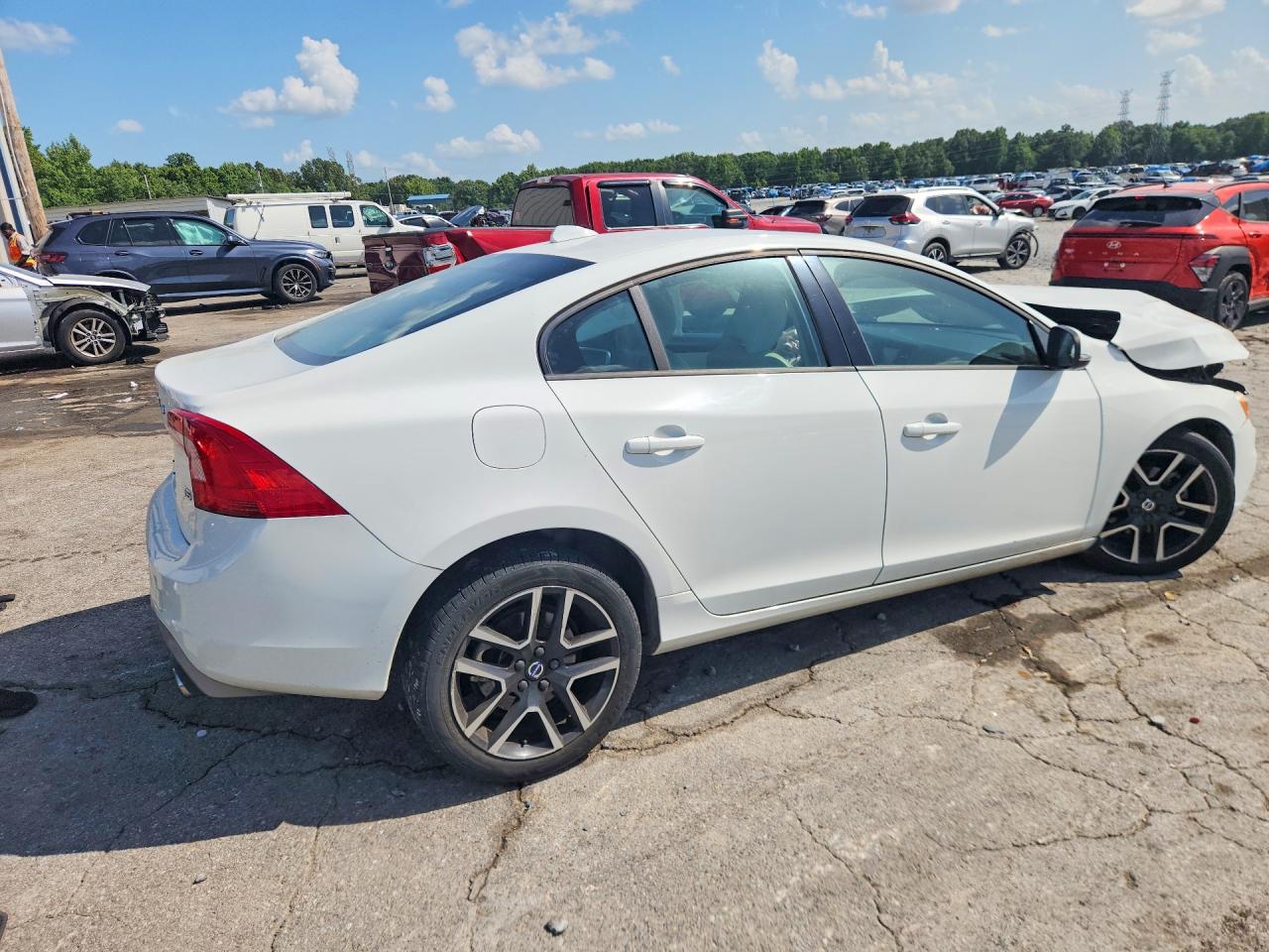 2017 VOLVO S60 — снимка 3